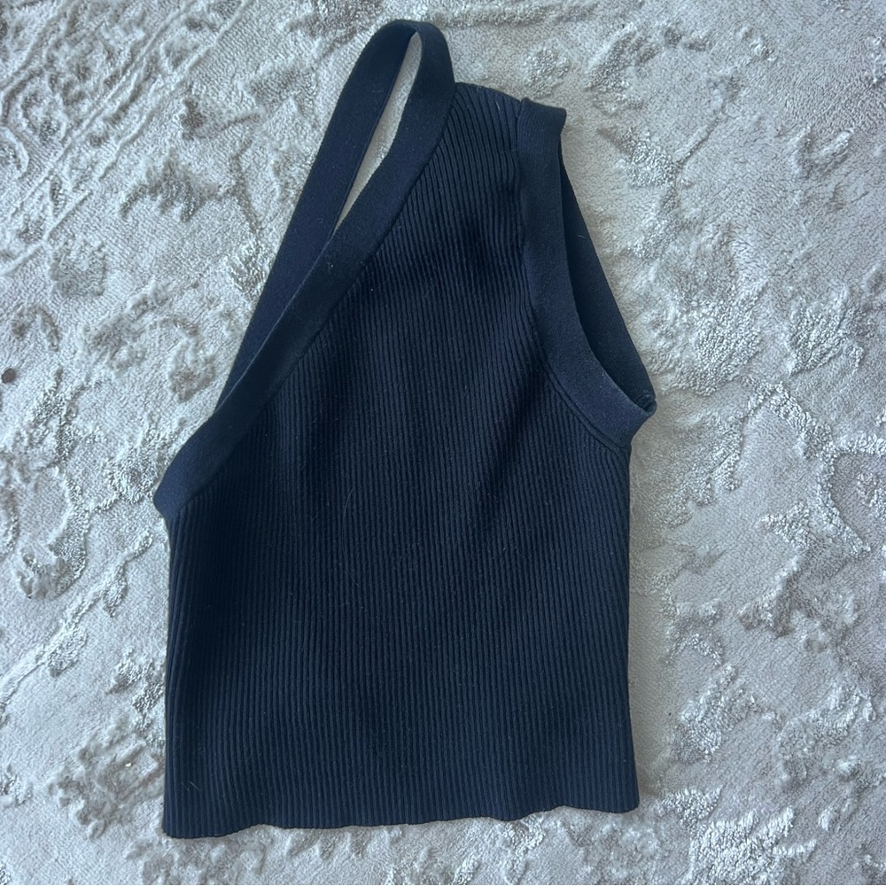 Black Ribbed One-Shoulder Backless Top